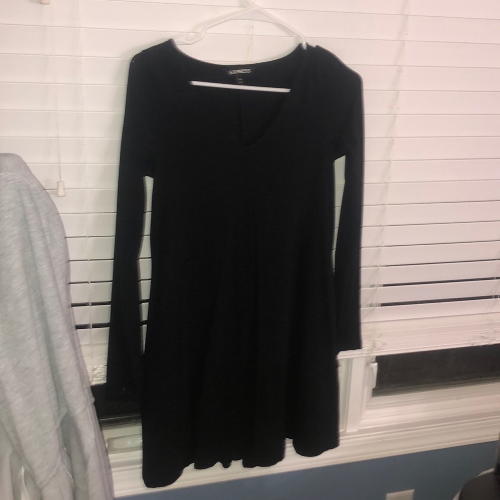 Pretty loose fitting black dress